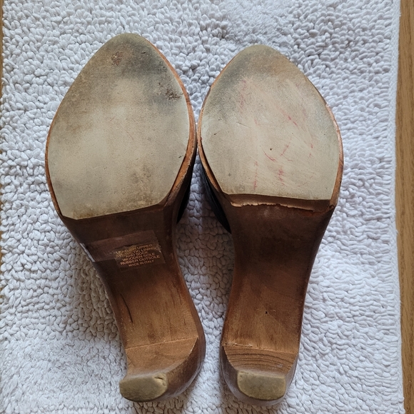 BACI High Heel Sandals - Picture 3 of 4